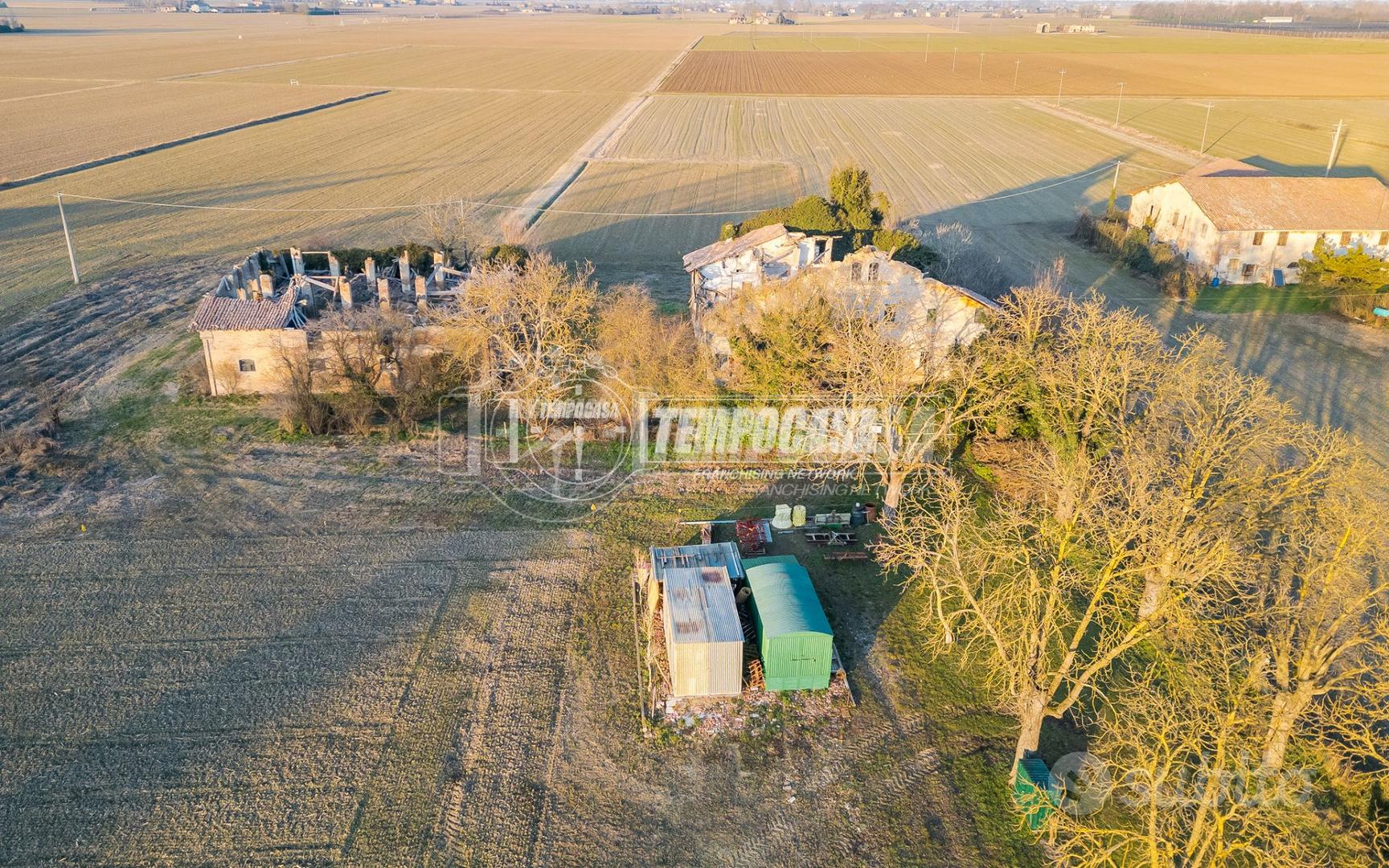 RUSTICO CON AMPIO GIARDINO VICINO AI SERVIZI - Altro