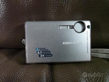Nikon Coolpix S9 6.1MP Digital Camera