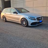 Mercedes-Benz C 63 AMG