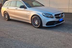 Mercedes-Benz C 63 AMG