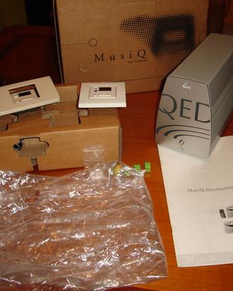 QED MUSIQ IS - MULTIROOM AUDIO CONTROLLER - NUOVO