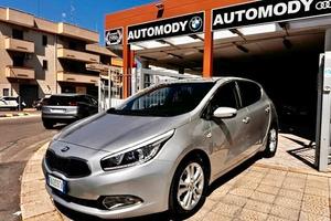Kia Ceed cee'd 1.4 CRDi 5 porte Cool
