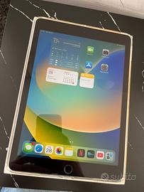 IPad Pro 9,7” pari al nuovo!