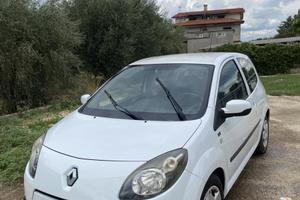 Renault twingo 2011 yahoo neopatentati