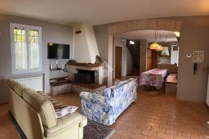 VILLA SINGOLA A ZOCCA