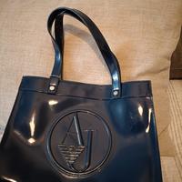 Borsa Armani Jeans in vernice blu
