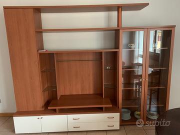 Vetrina mobile soggiorno