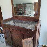 Comò per camera da letto con specchio