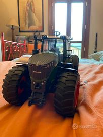 Bellisimo trattore bruder