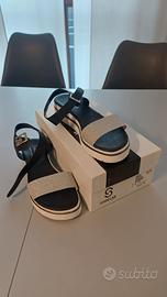 Sandali n 38 mai messi