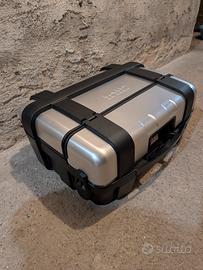 Coppia valigie Givi Trekker 33