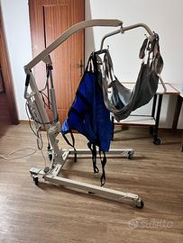 Sollevatore elettrico per disabili / anziani compl