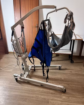 Sollevatore elettrico per disabili / anziani compl