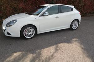 alfa romeo Giulietta quadrifoglio 