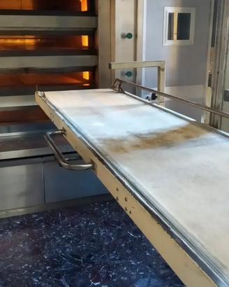 Infornatore a nastro per pane