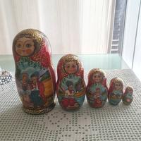 MATRIOSKA VINTAGE BAMBOLA 5 PEZZI DIPINTA A MANO. 
