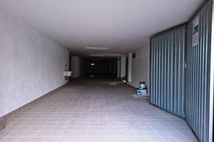 Ampio Locale Deposito-garage con servizi