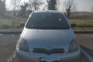 Toyota Yaris '02