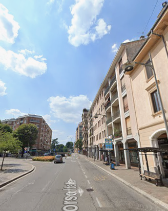 Saronno – App. arredato con balcone e posto auto