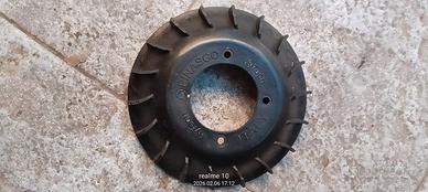 vari pezzi e componenti 