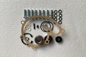 Suzuki gt 750 revisione pompa acqua