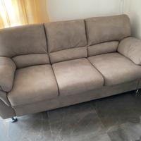 Divano tre posti alcantara