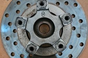 mozzo ruota piaggio nrg 
