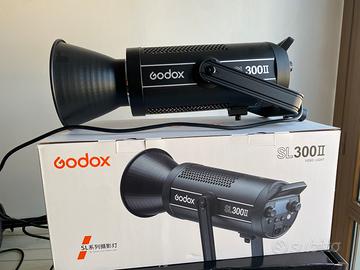 Godox SL300 II