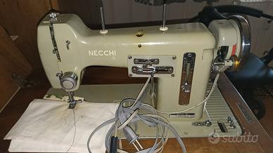 Necchi Mira con mobile 