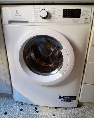 LAVATRICE ELECTROLUX