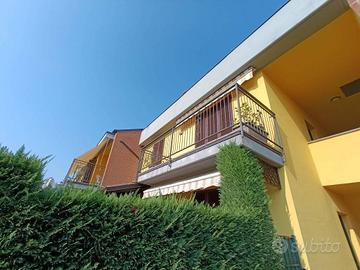 Appartamento di 85 m² con 3 locali e box auto a Mo