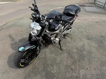 Yamaha FZ 600