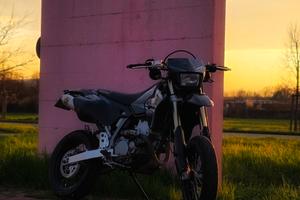 Suzuki drz 400 sm (2005)