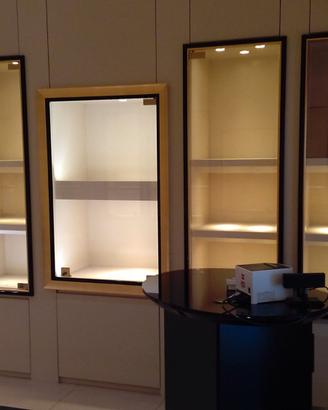 ARREDAMENTO PER NEGOZIO/GIOIELLERIA USATO