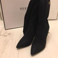 Stivali in pelle Guess scamosciato n37