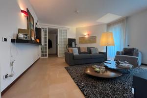 Signorile Trilocale doppi servizi