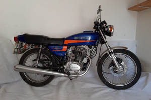 Honda CB 125j Endurance + moto gemella da restauro