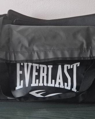 Borsa palestra/boxe Everlast 15€