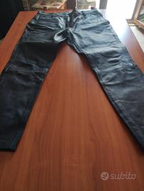 pantalone in pelle per motociclista xpro