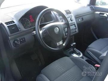Volkswagen Touran TSI mensola pomello alette
