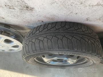 Gomme invernali con cerchi 185/60/R15