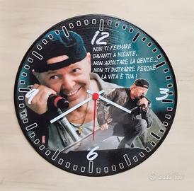 Orologio vinile omaggio a Vasco Rossi 