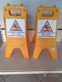 CARTELLO SEGNALETICO PAVIMENTO BAGNATO