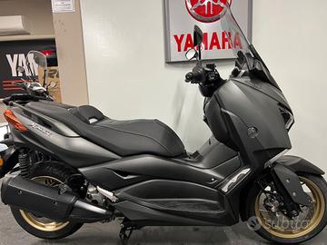Yamaha X-Max 300 Tech max