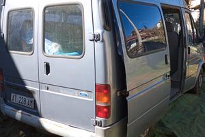 Furgone Ford Transit.    REVISIONATO