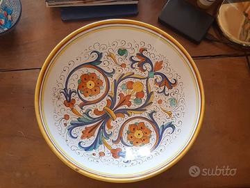 Piatto da portata con decoro a mano Ricco Deruta
