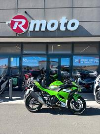 Kawasaki Ninja 500 racing team