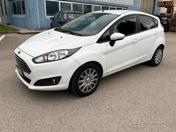 FORD FIESTA 2017 5p 1.4 Titanium GPL casa madre