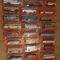 Modellini autobus 1/24 pressofusi