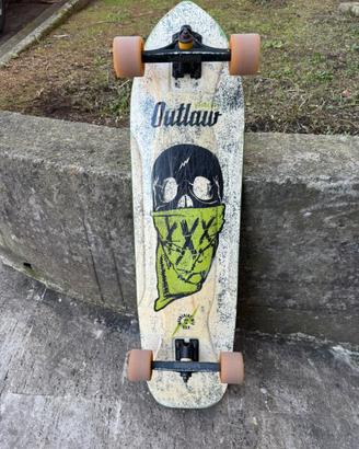 Longboard Moonshine Outlaw Completo